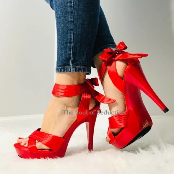 Pleaser sexy striking Red Platform Heels - Picture 1 of 15